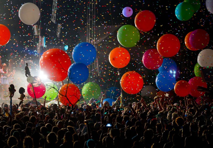 festival balloons and concert at the Spirit of the Suwannee Music Park