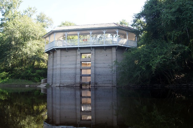 Spring House on the Suwannee River, White Springs